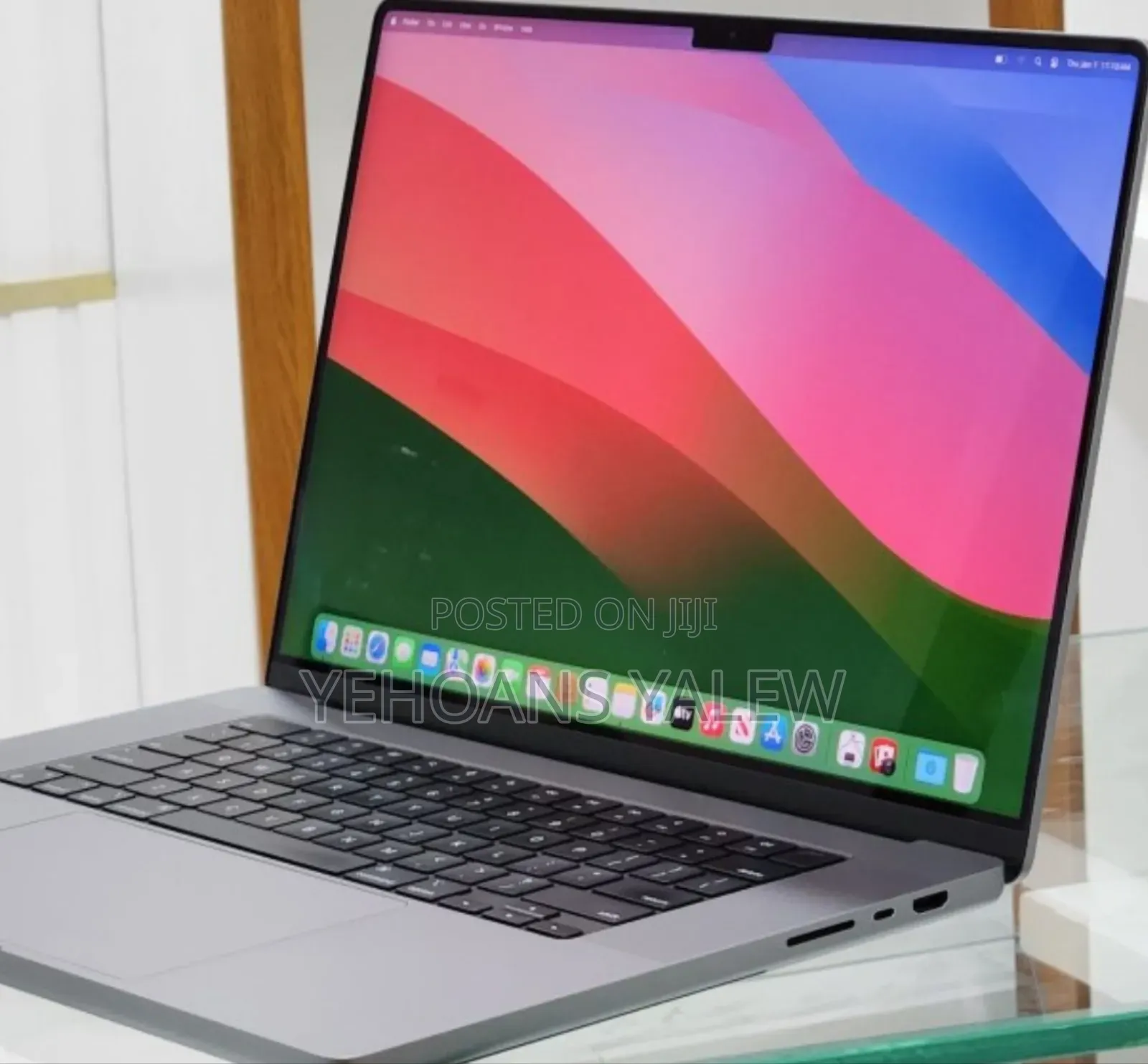 New Laptop Apple MacBook Pro M1 32GB Apple M1 Pro SSD 512GB