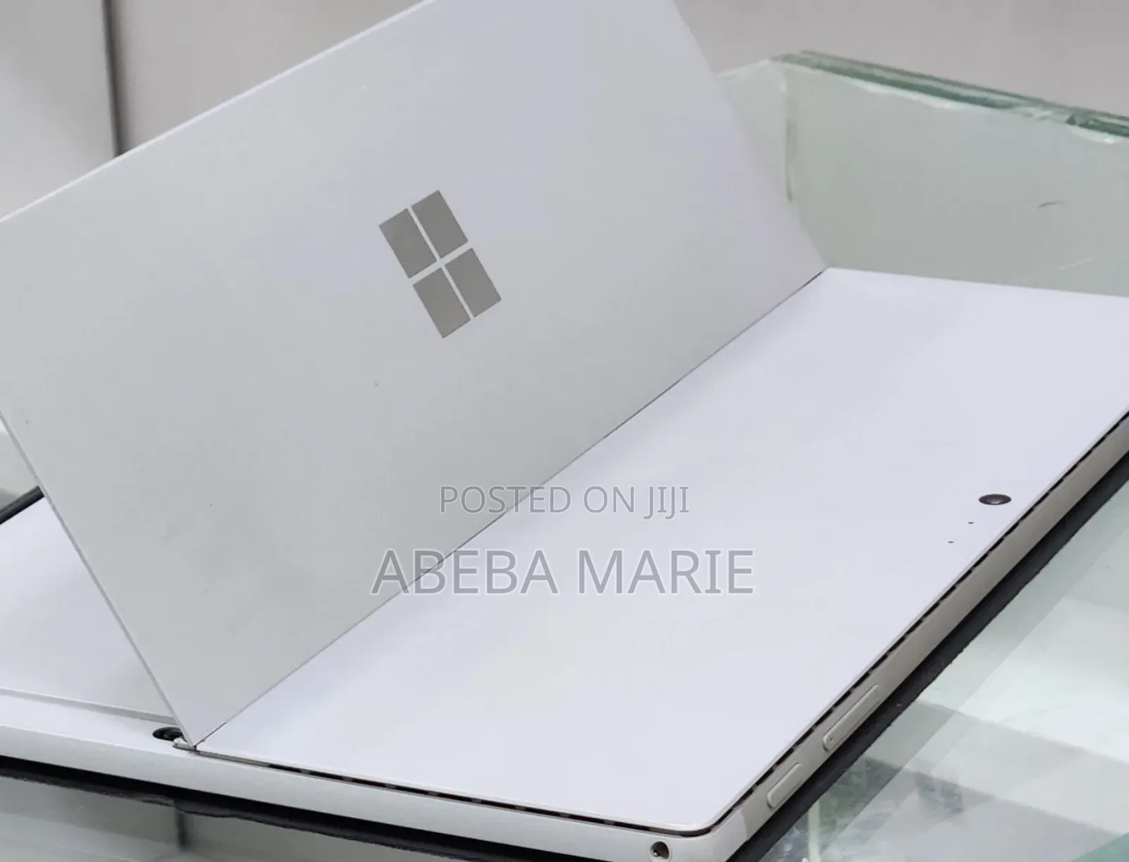 New Laptop Microsoft Surface 8GB Intel Core I5 SSD 256GB