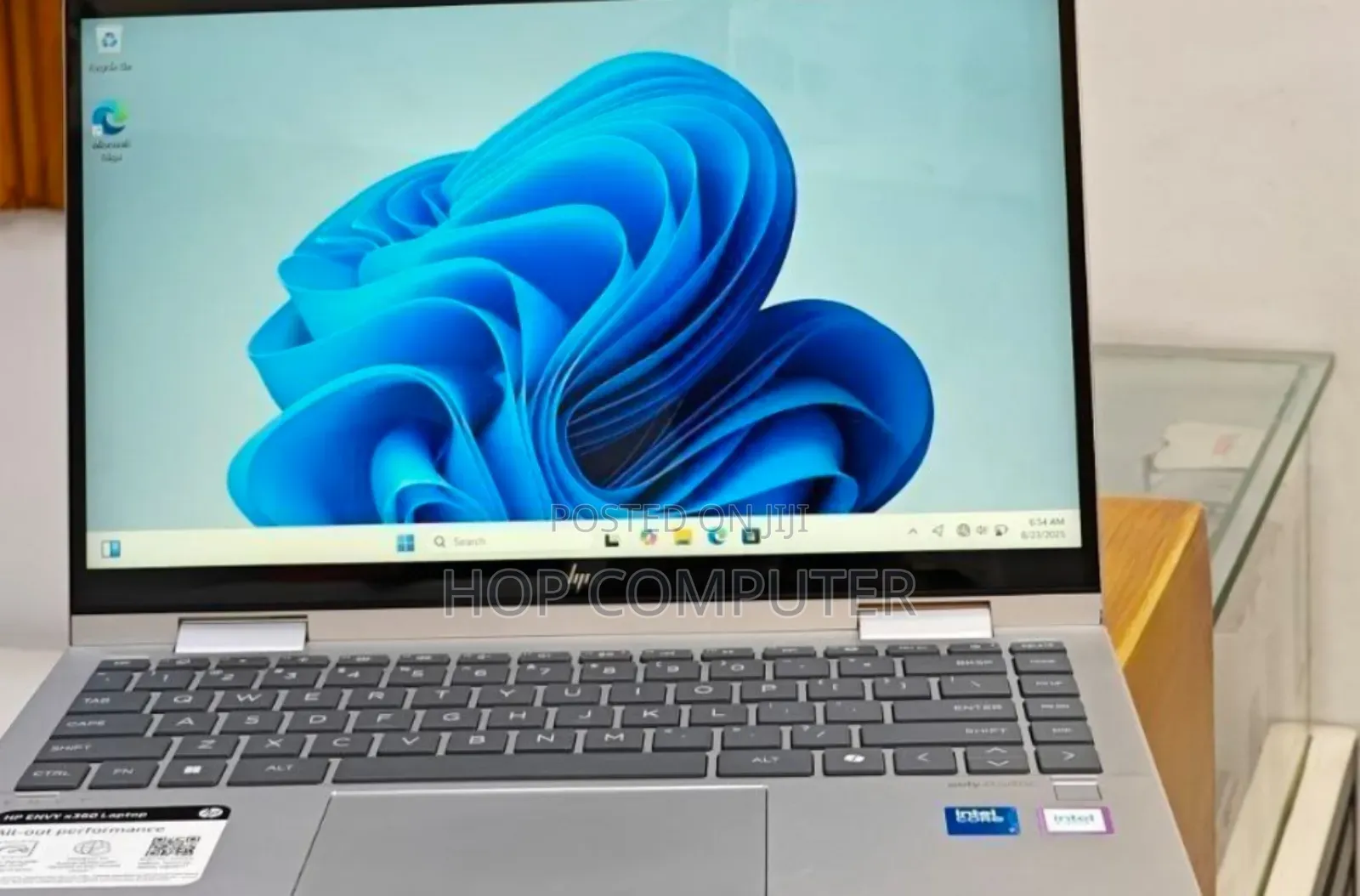 New Laptop HP Envy X360 16GB Intel Core I7 SSD 1T