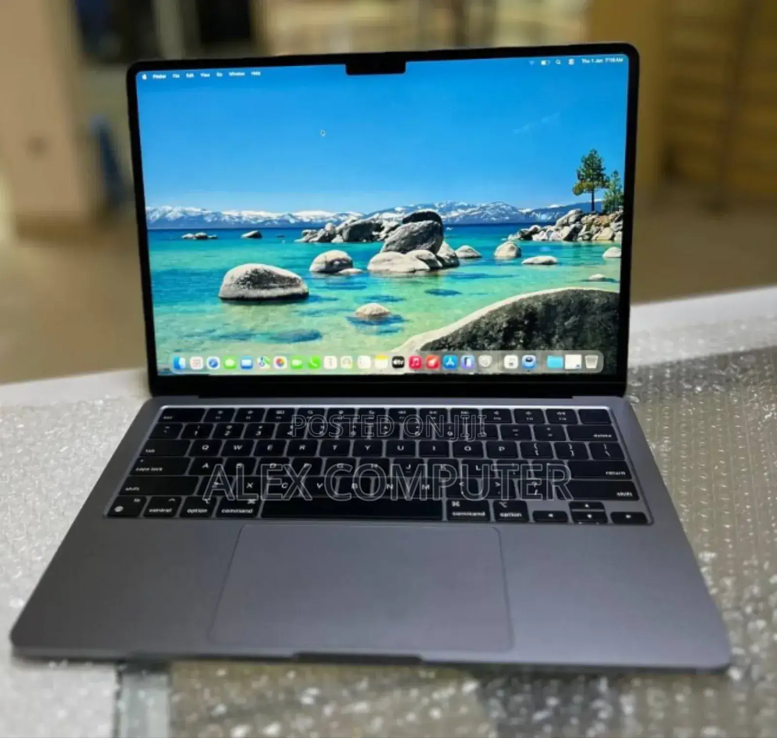 New Laptop Apple MacBook Air 2020 M1 8GB Apple M1 SSD 256GB