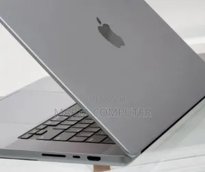 New Laptop Apple MacBook Pro M1 32GB Apple M1 Max SSD 512GB