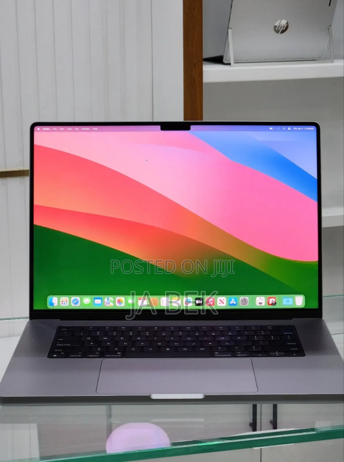 New Laptop Apple MacBook Pro M1 32GB Apple M1 Max SSD 512GB