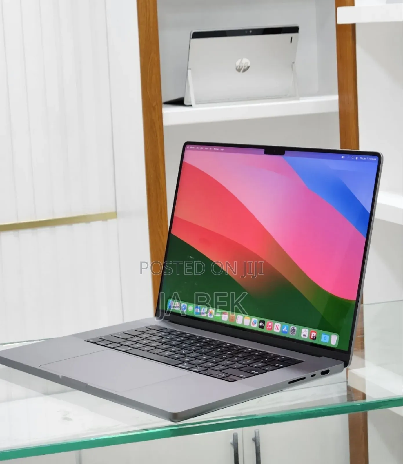 New Laptop Apple MacBook Pro M1 32GB Apple M1 Max SSD 512GB