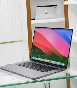 New Laptop Apple MacBook Pro M1 32GB Apple M1 Max SSD 512GB