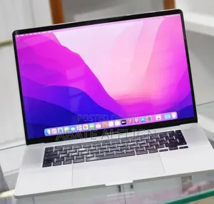 New Laptop Apple MacBook Pro 2017 16GB Intel Core I7 SSD 512GB