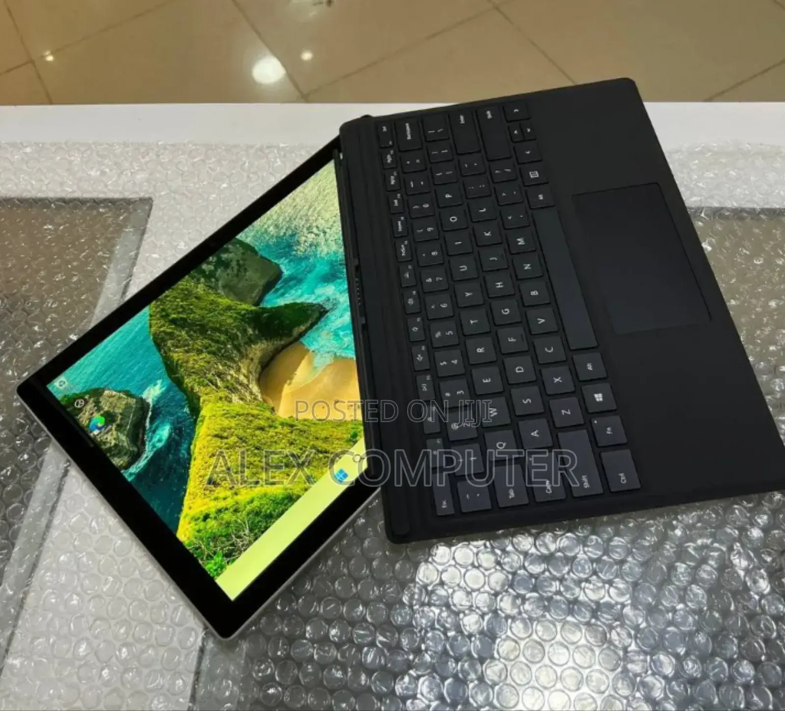 New Laptop Microsoft Surface Pro 6 8GB Intel Core I7 SSD 256GB