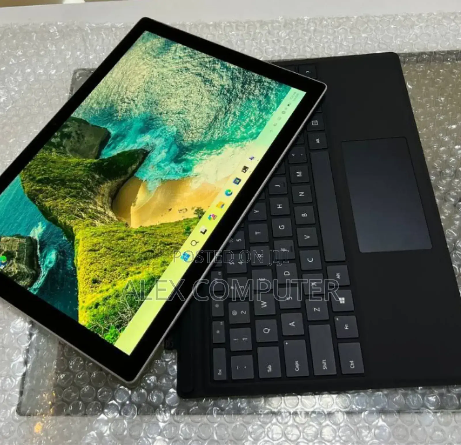 New Laptop Microsoft Surface Pro 6 8GB Intel Core I7 SSD 256GB