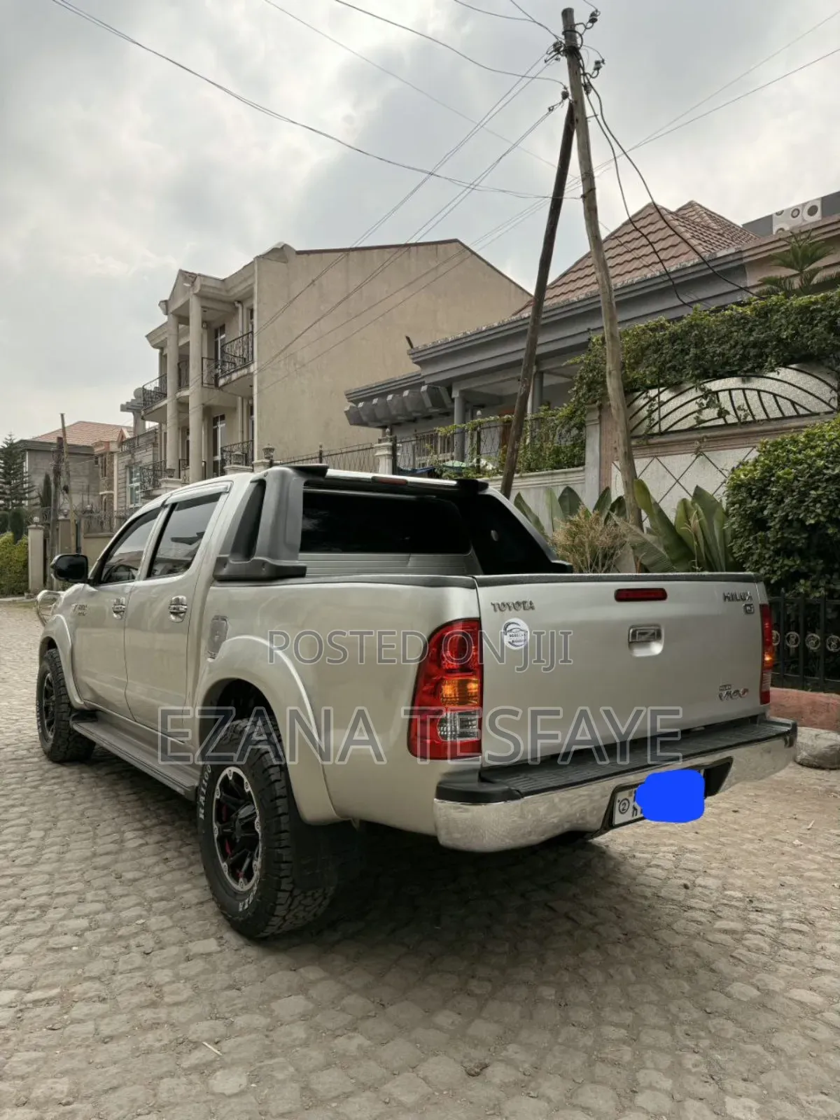 Toyota Hilux 2010 Silver