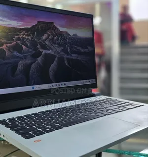 New Laptop Dell 16GB Intel Core I7 SSD 512GB