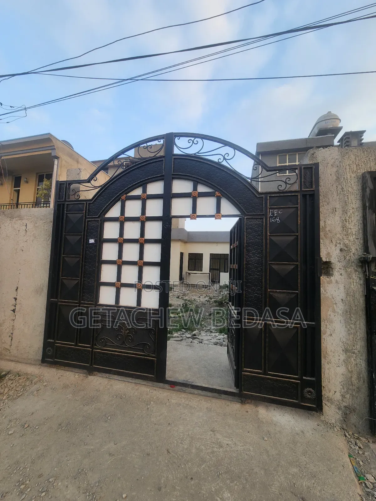 Furnished 2bdrm House in Oromia-Finfinne for sale