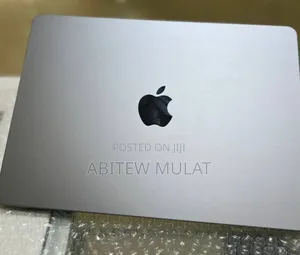New Laptop Apple MacBook Air 2022 M2 8GB Apple M2 SSD 256GB