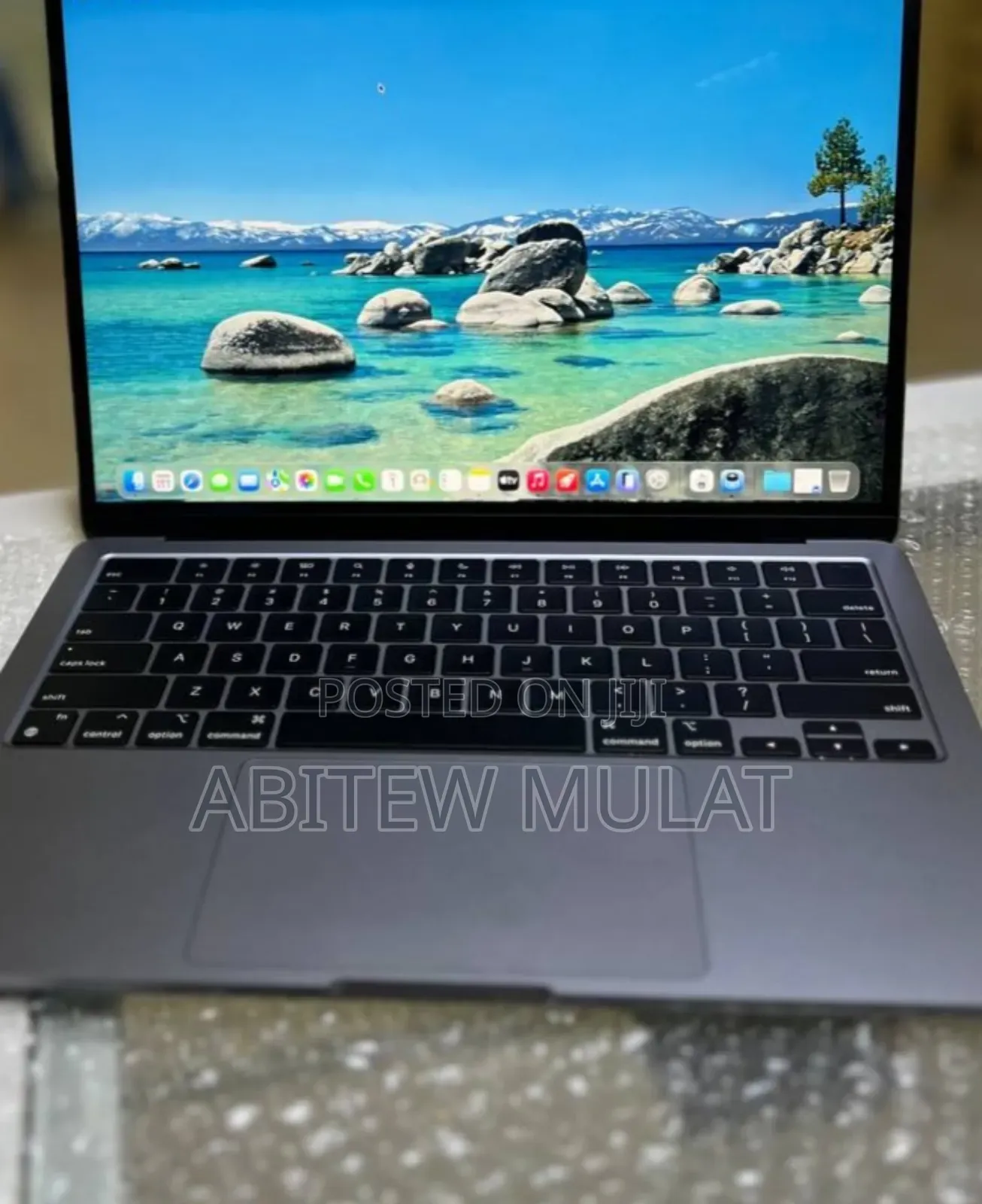 New Laptop Apple MacBook Air 2022 M2 8GB Apple M2 SSD 256GB