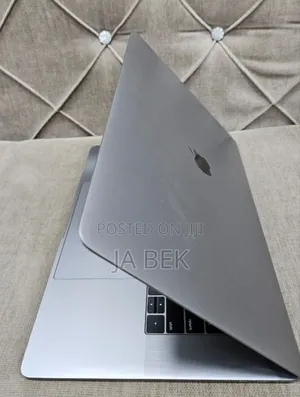 New Laptop Apple MacBook Pro 2019 16GB Intel Core I9 SSD 512GB