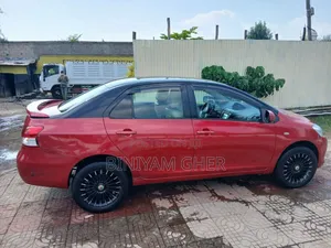 Toyota Belta 2008 Red