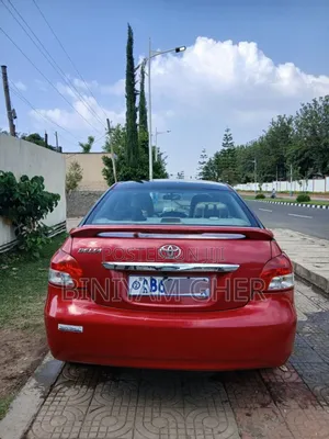 Toyota Belta 2008 Red