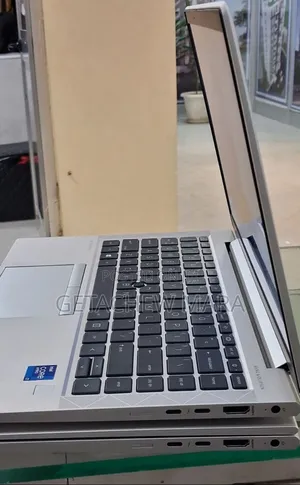 New Laptop HP EliteBook 840 G8 16GB Intel Core I7 SSD 512GB