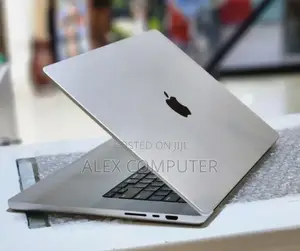 New Laptop Apple MacBook Pro M1 32GB Apple M1 Pro SSD 512GB