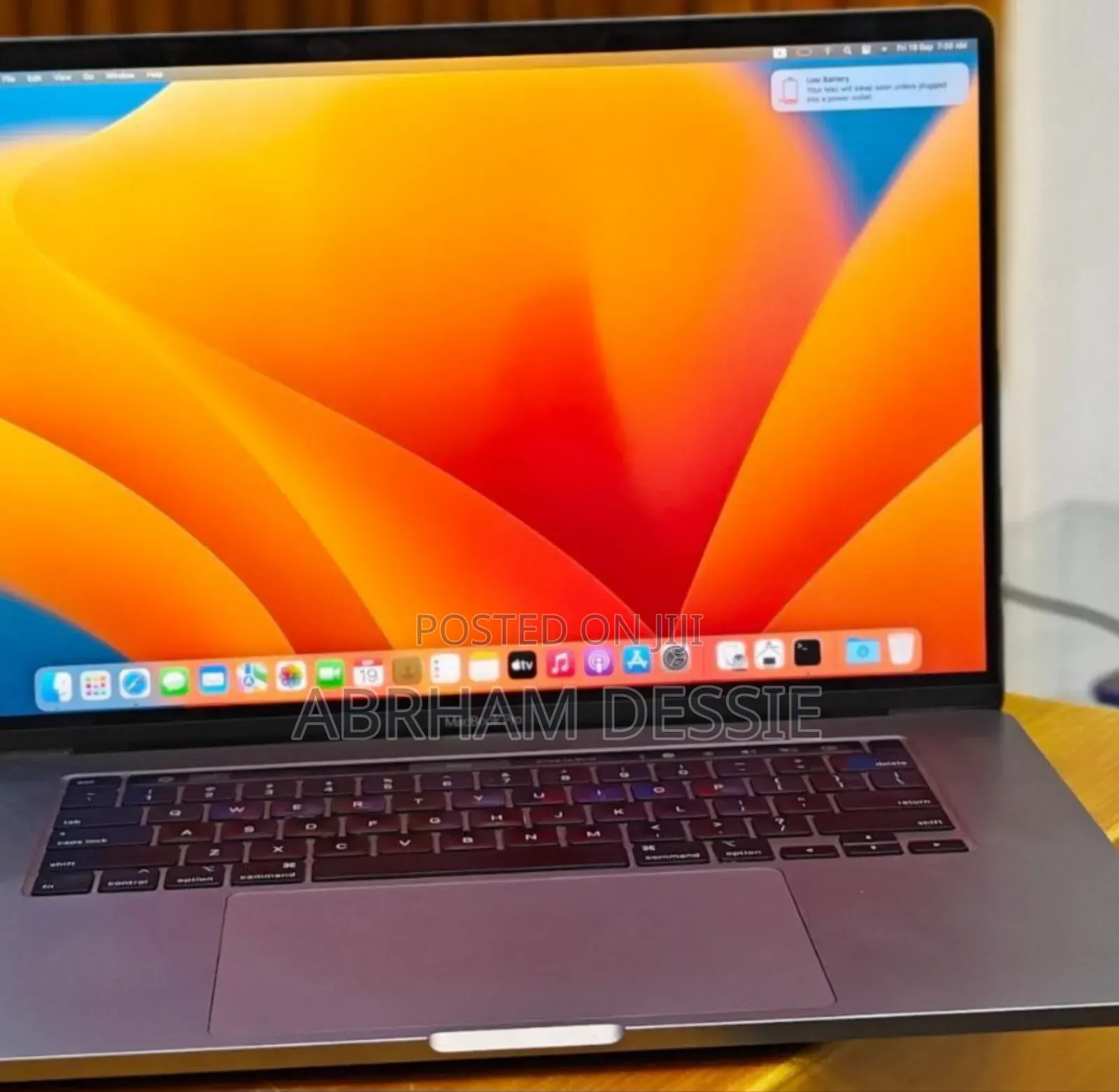 New Laptop Apple MacBook Pro 2019 16GB Intel Core I7 SSD 512GB