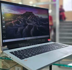 New Laptop Dell G15 5535 16GB Intel Core I7 SSD 512GB