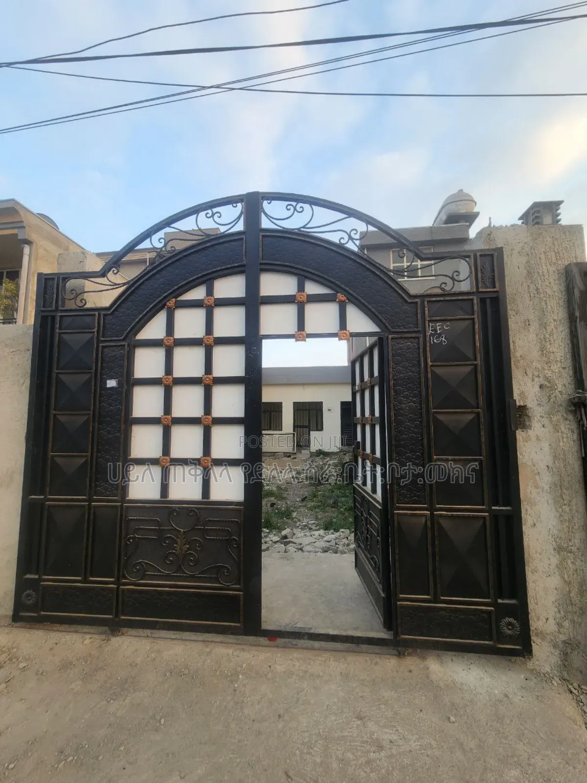 Furnished 3bdrm House in Legetafo Area, Oromia-Finfinne for sale