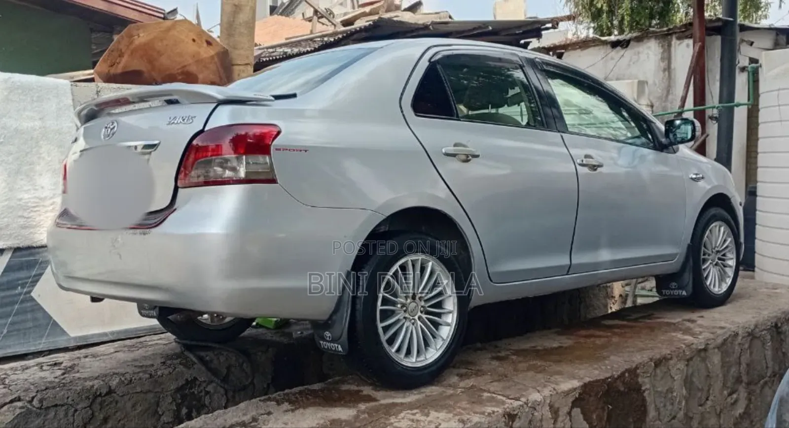 Toyota Belta 2007 Silver