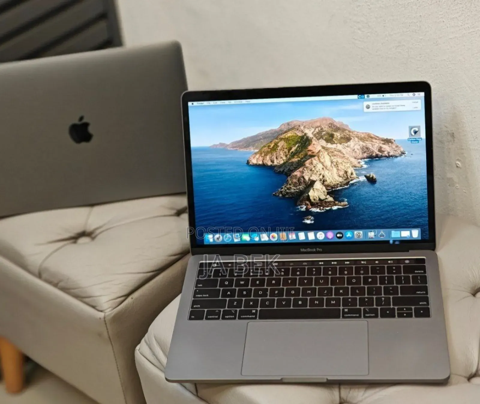 New Laptop Apple MacBook Pro 2019 16GB Intel Core I7 SSD 1T