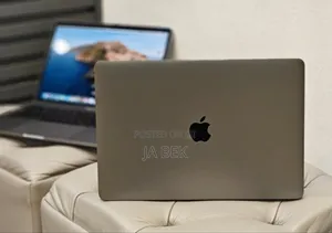 New Laptop Apple MacBook Pro 2019 16GB Intel Core I7 SSD 1T