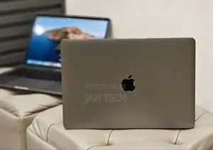 New Laptop Apple MacBook Pro 2019 16GB Intel Core I7 SSD 1T