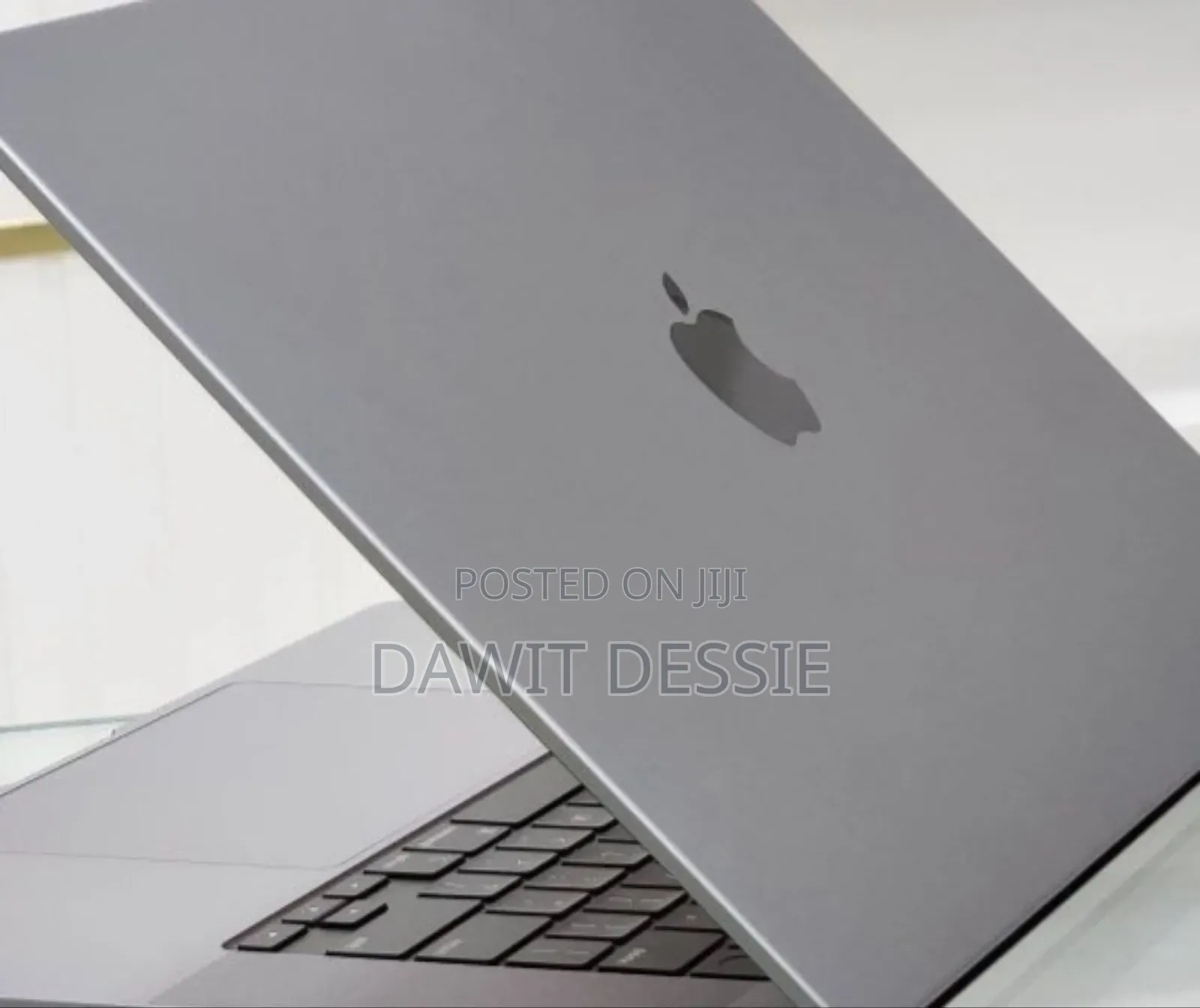 New Laptop Apple MacBook Pro 2021 M1 32GB Apple M1 Pro SSD 512GB