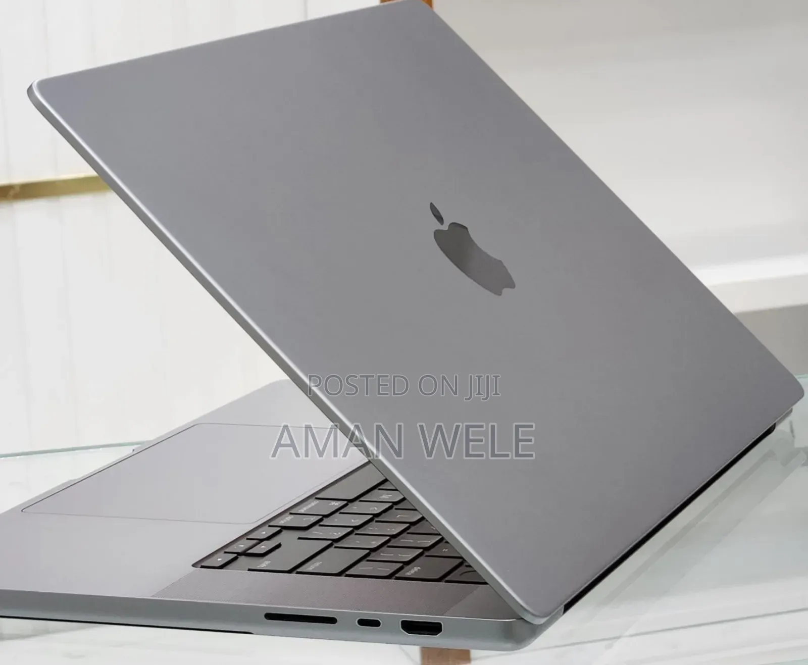 New Laptop Apple MacBook Pro 2021 M1 32GB Apple M1 Pro SSD 512GB