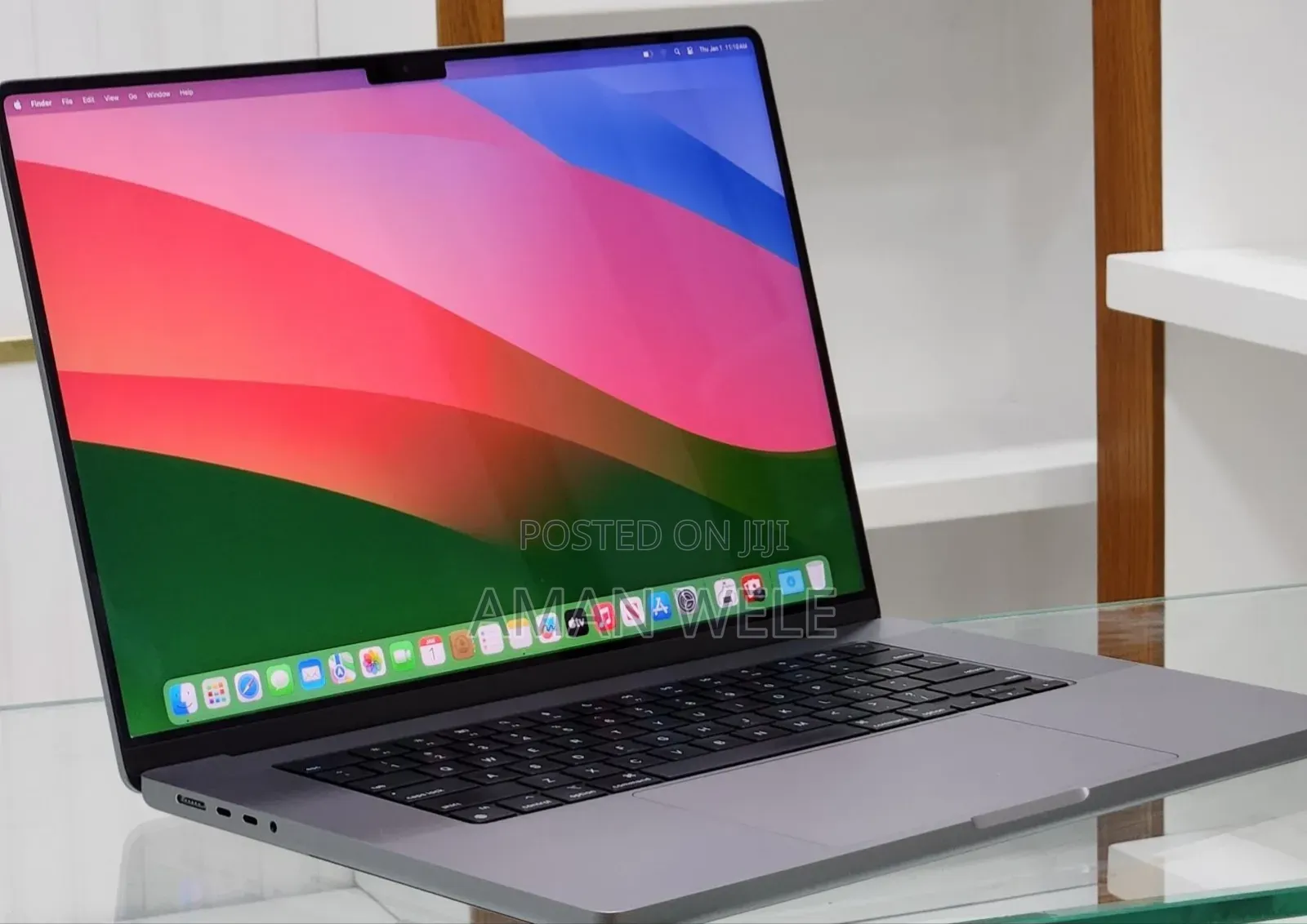 New Laptop Apple MacBook Pro 2021 M1 32GB Apple M1 Pro SSD 512GB