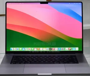 New Laptop Apple MacBook Pro 2021 M1 32GB Apple M1 Pro SSD 512GB