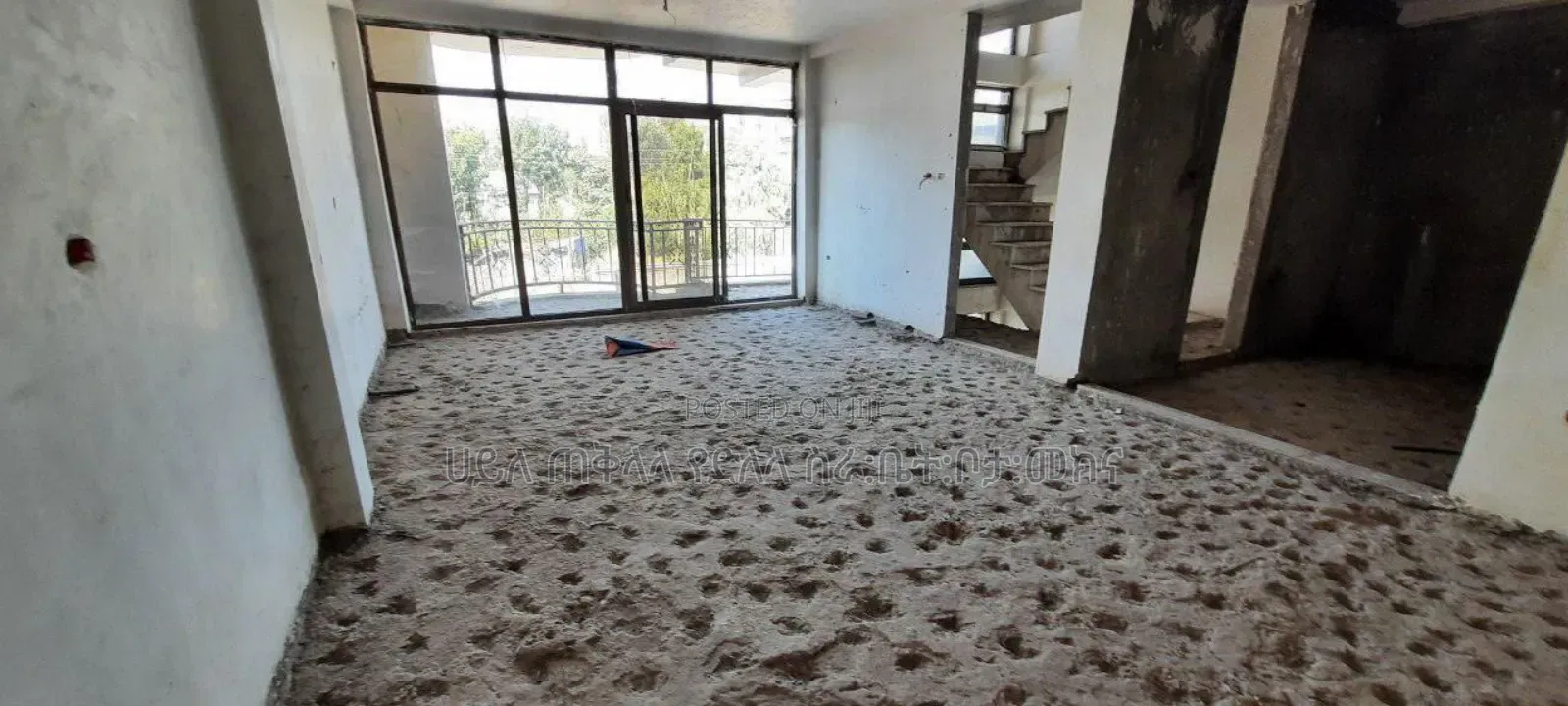 Furnished 6bdrm Townhouse/Terrace in አለም ባንክ ቱሉድምቱ, Akaky Kaliti