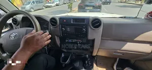 Toyota Land Cruiser 2020 White