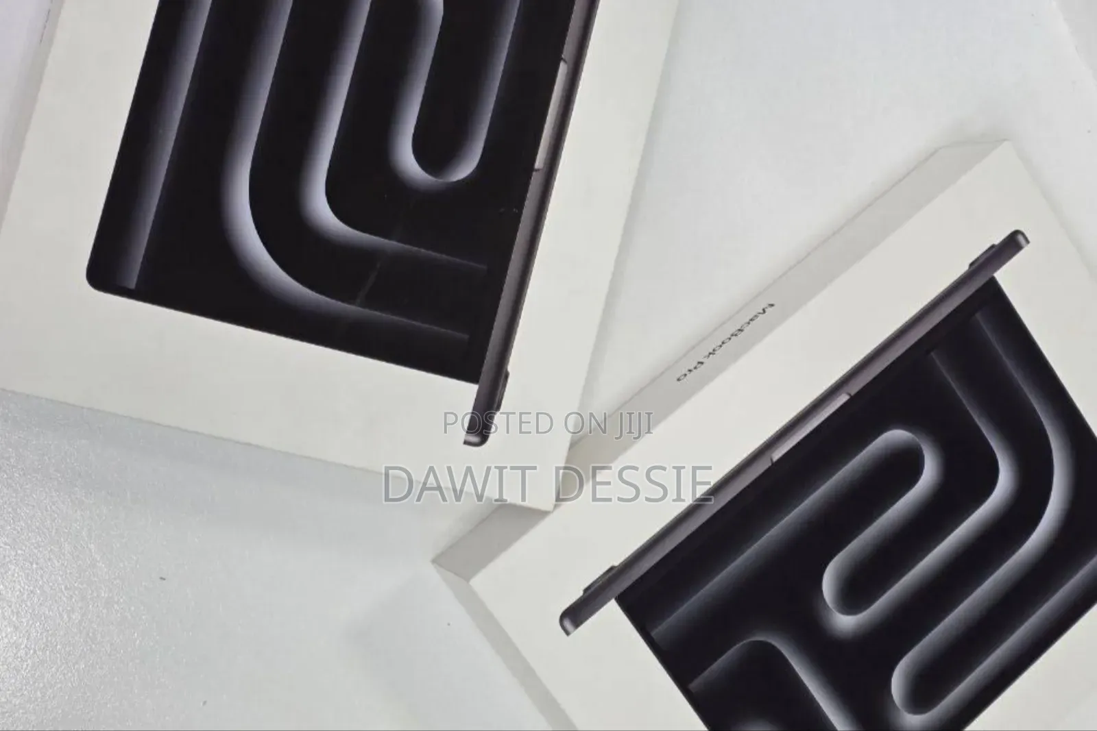 New Apple MacBook Pro 2024 M4 Max 14-Inch 16GB Apple M4 Pro SSD 1T