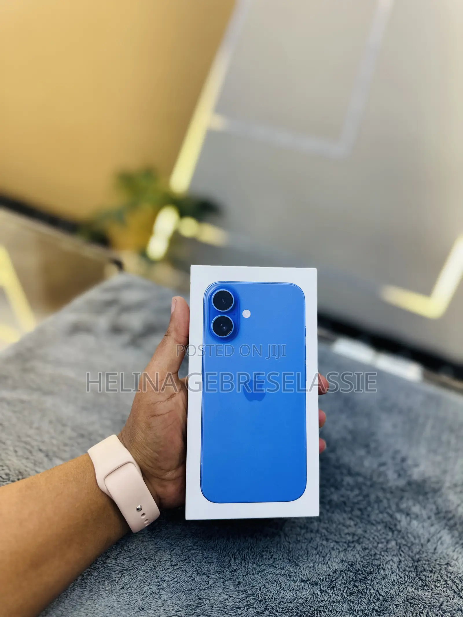 New Apple iPhone 16 128 GB Blue