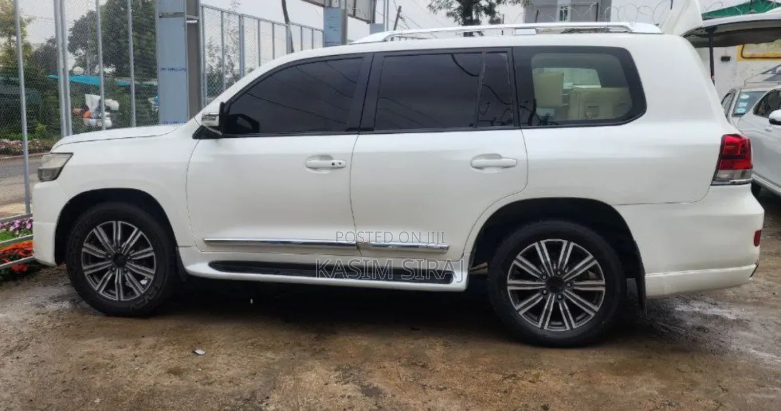 Toyota Land Cruiser 4.5 V8 TD STD 2011 White