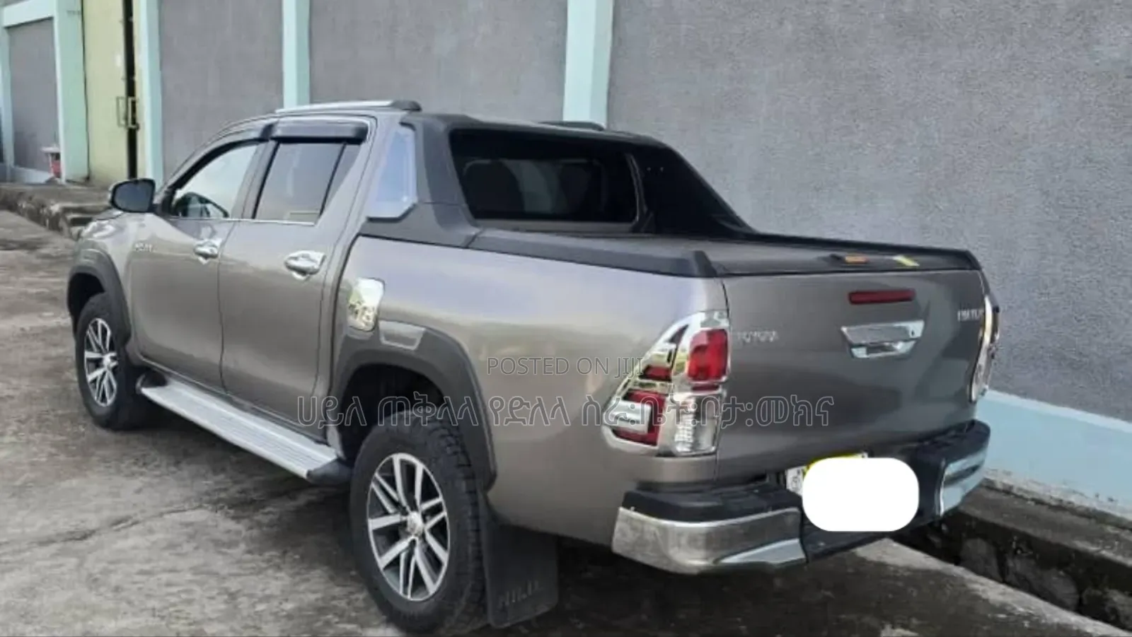 Toyota Hilux 2017 Gold