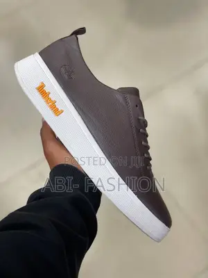 Brown Timberland Flat White Sole Class