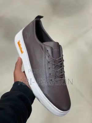 Brown Timberland Flat White Sole Class