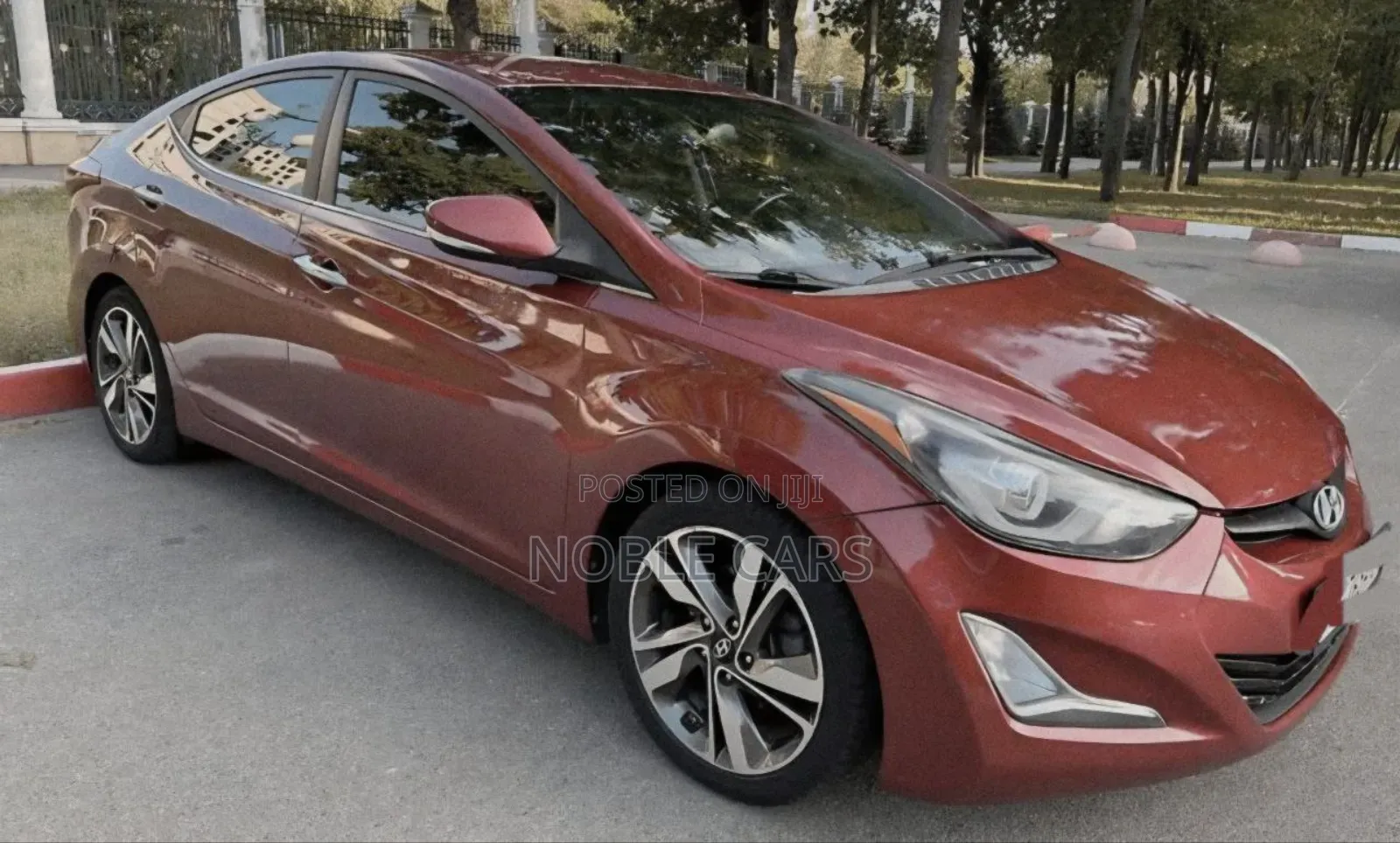 Hyundai Avante 2014 Burgundy