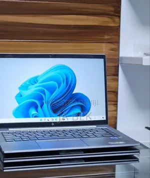 New Laptop HP ZBook 15 16GB Intel Core I7 SSD 512GB