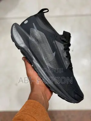 Nike Running Shoe Trial Balck New Edition