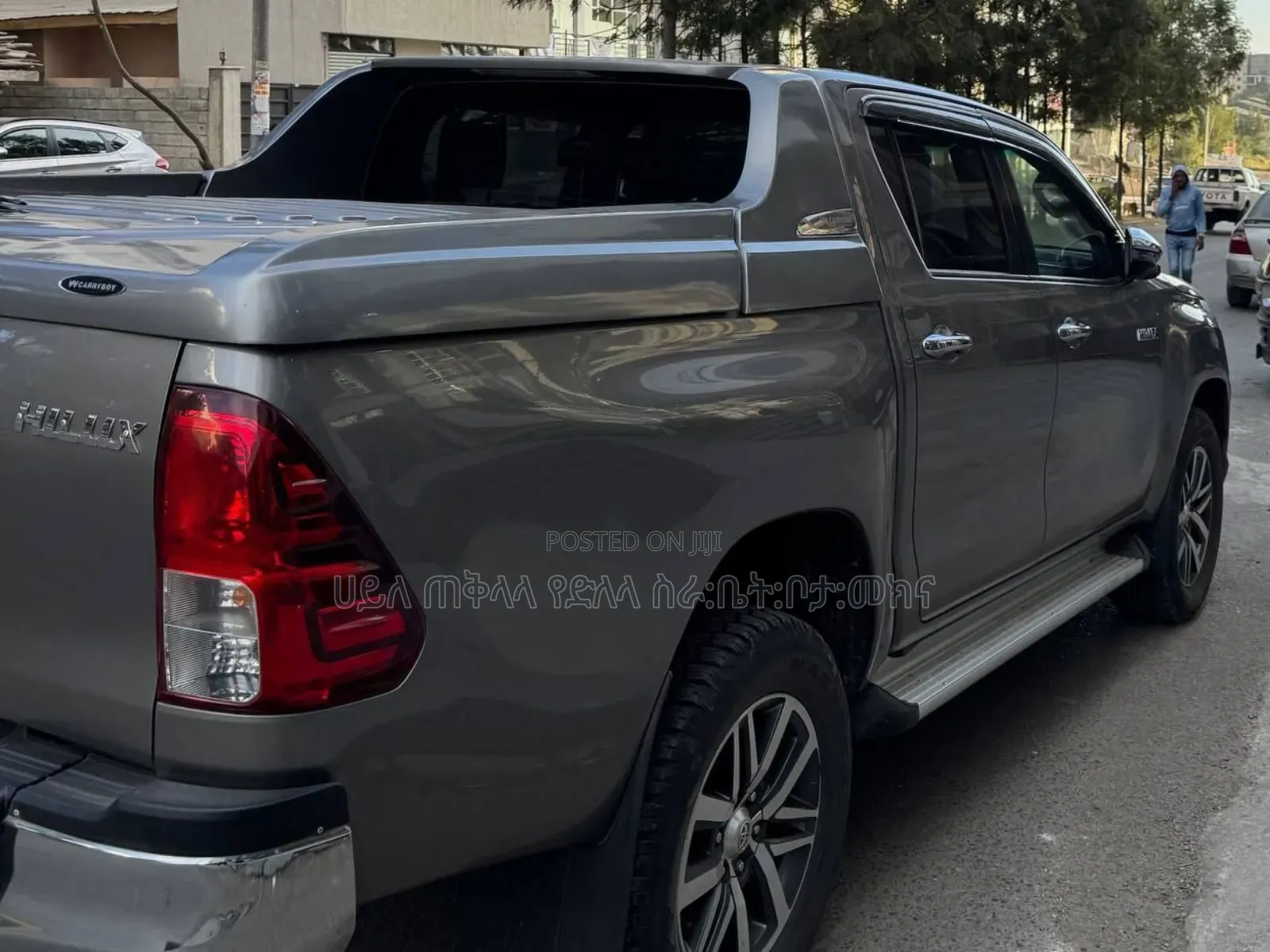 Toyota Hilux 2019 Gold