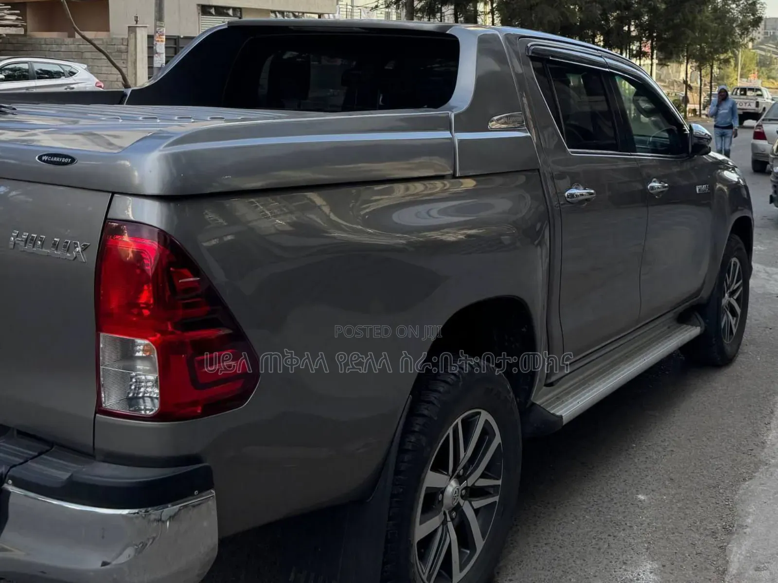 Toyota Hilux 2019 Gold