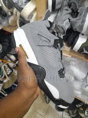 Jordan 4 Grey Cement Colour