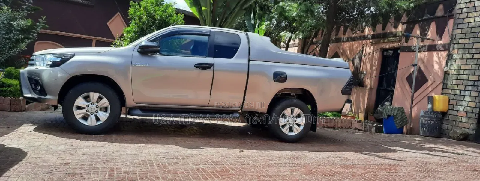 Toyota Hilux 2020 Silver