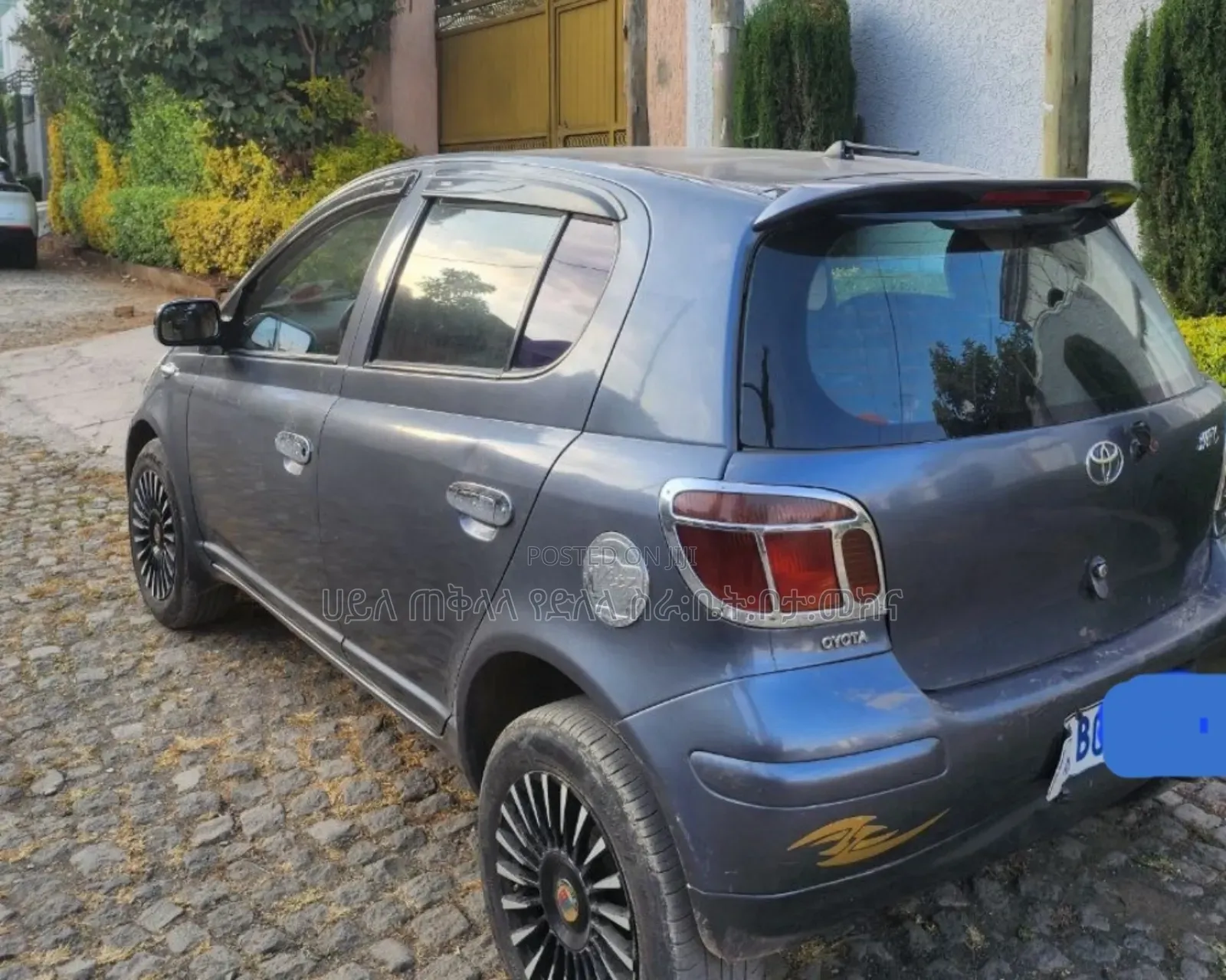 Toyota Vitz 2004 Gray