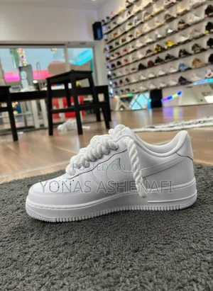 Photo - Nike Air Force 1 Low,