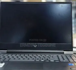 New Laptop HP 14-Dq1025cl 8GB Intel Core I5 SSD 512GB